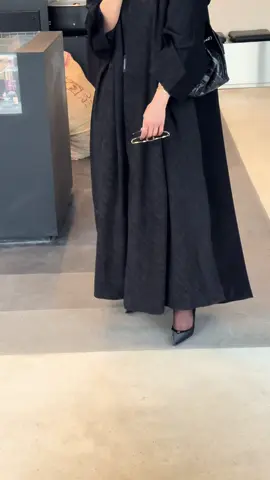 Black 0 🖤 . ‏#kuwait #fyp #fypシ #explore #viral #عبي #عبايات_فخمة #عبايات_سوداء #اكسبلورexplore #عبايات #عبايات_عملية #عبي_للدوام #الكويت #بنات #دوام #اكسبلور #عباية #عبايات_شتوية #عبي_العيد #العيد #كشخه #كشخه_العيد #كويتية #مشروع