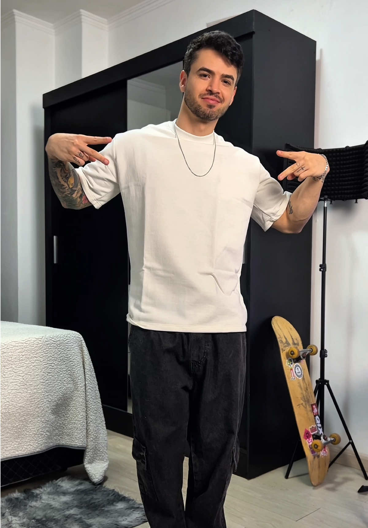 Camiseta Oversized do TikTok shop 👆#TikTokShopChegou #modamasculina #TikTokFashion #streetwear #anos2000