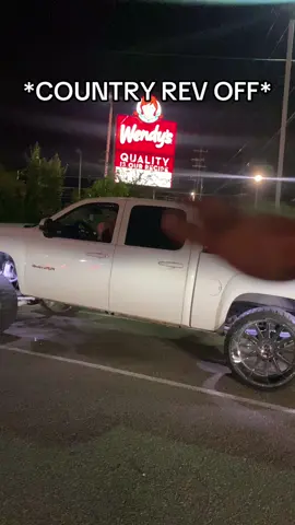 What do y’all think?#squattedtrucks #country #stunnaempire 