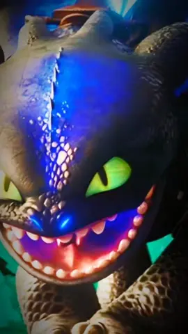¿Cómo se convierte Desdentao en el alfa de los dragones? #dreamworks #httyd #howtotrainyourdragon #toothless #alpha 