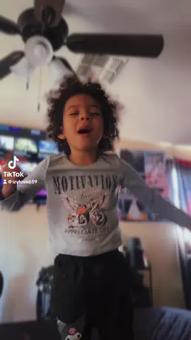 Kali BE POPPIN it🥳 #funny #kidsoftiktok #acting 