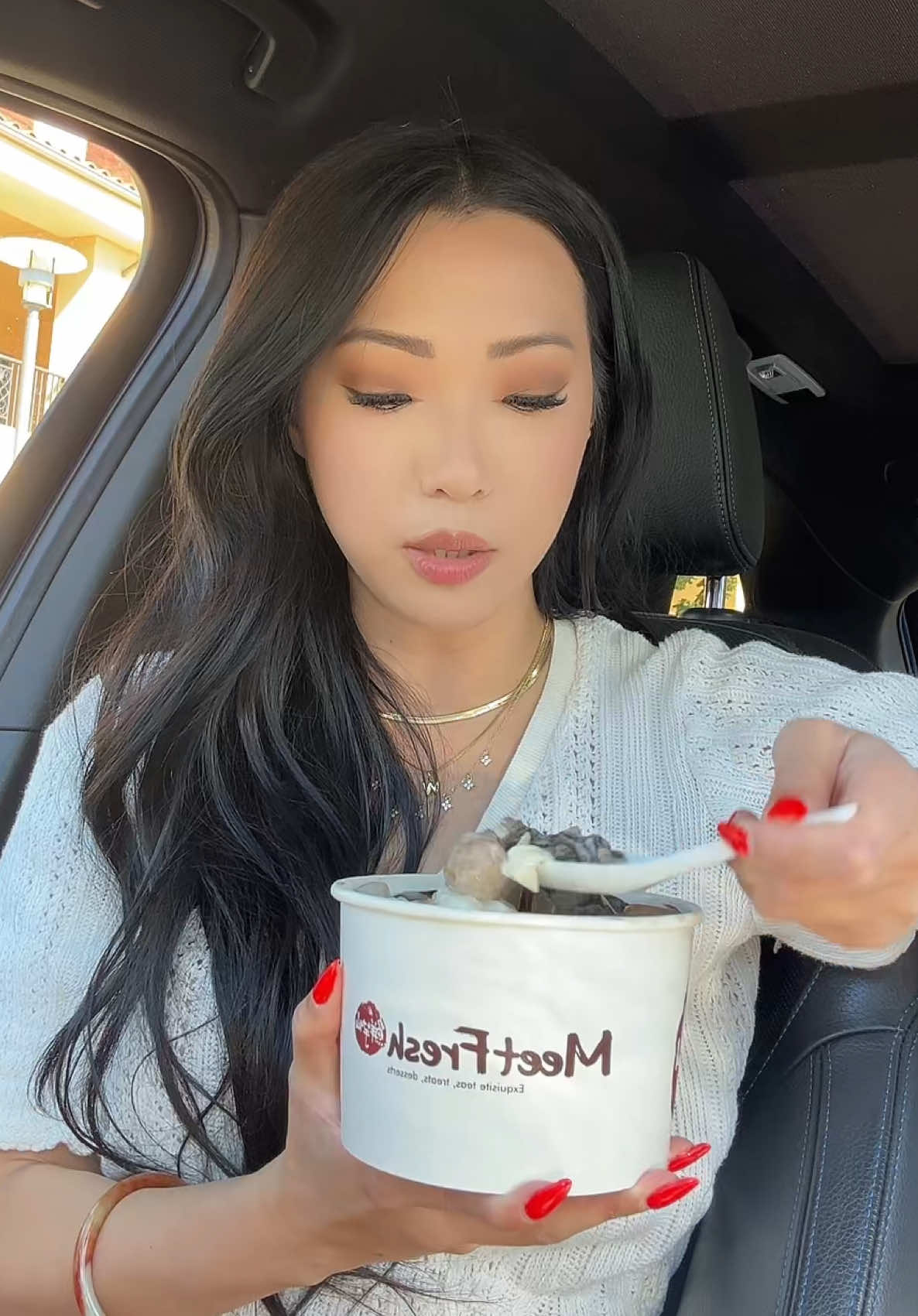 Happy Leo Szn! 🦁 Have some Meet Fresh Grass Jelly with me #meetfresh #carmukbang #sanjosefoodie #bayareafoodies #bayareafood #asiansnacks #asianfood 