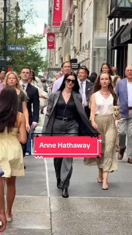 🎬 Extras in place. Cameras rolling. And then—Anne Hathaway casually strolls through like she owns NYC. Because she kinda does 👠 Filming The Devil Wears Prada 2 today on 5th Avenue 🎬🗽 #DevilWearsPrada2 #AnneHathaway #NYCfilming #SetLife #BehindTheScenes #SpottedInNYC #5thAvenue #MovieMagic #OnSet #NYCContent