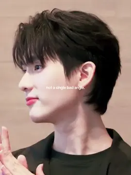 not a single bad angle @kasibook_  #fy #kasibook_ #forcebook #kasibook #bookkasidet #thaiactor #gmm 