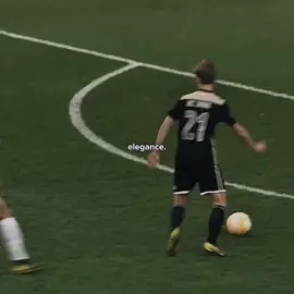 21. De Jong #dejong #21 #ajax #netherlands #barcelona #class  #elegance 