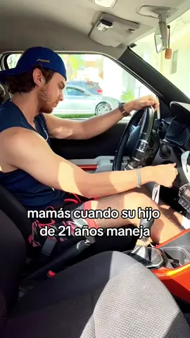 mi mamá cuando manejo #mamá #mamaehija 