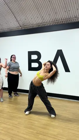 We 🩷 a @tokischa.sol moment #dembow #danceclass #basestudios #london dc meee
