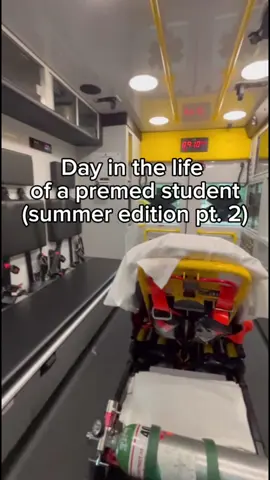 EMT day in the life 🚑 #premed #emtlife #healthcare #dayinmylife #studentlife #college 