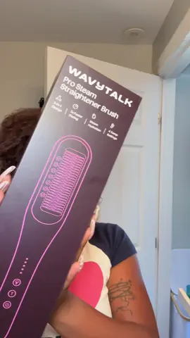 YALLLLLLLLLLLLLL i was influenced by @isoke.wav 💁🏾‍♀️ i need to do my whole head ASAP 🏃🏾‍♀️ linked in my amazon store front under HAIR 💇🏾‍♀️🩷 @wavytalkofficial 🩷 https://amzn.to/4f6kBht #blackhair #wavytalk #steamstraightener #silkpress #firstimpressions 