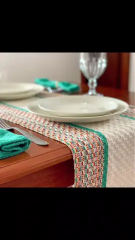 Dê uma olhada em Trilho, caminho de mesa. Artesanato mineiro. Decoração mesa. por R$31,37 - R$36,90. Compre na Shopee agora! Clique no link e APROVEITE! https://s.shopee.com.br/5VKYbmlLDo  #achadinhosshopee #ofertas #achadiinhosecia 