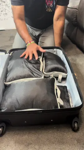 Durable Fabric Compression Lightweight packing Cubes for Suitcase #tiktokmademebuyit #dealdrops #spotlightfinds #spotlight #packingcubes #organiser #travel #spacesaver 