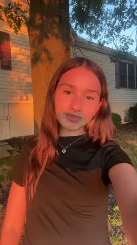 @𝑎𝑑𝑒𝑙𝑎🐚 