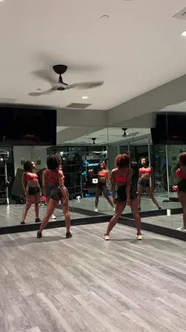 Adored challenge ❤️‍🔥 @Jojo Gomez #dancechallenge #jojogomez #jojogomezchoreography #ladancer #adored #fyp 