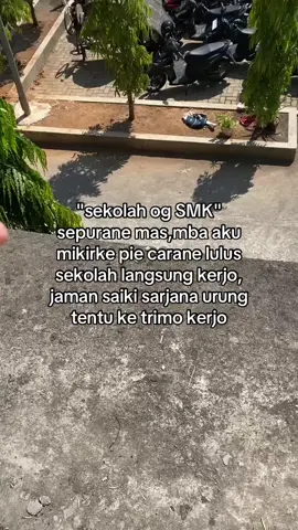 #sekolah #masasekolah #smkbisa #smkhebat #masukberandafyp #katakata #trending #smkislamalfhadilla #teknikmesin #mesin #kelassatu #pekerjaan #trending #fyp 