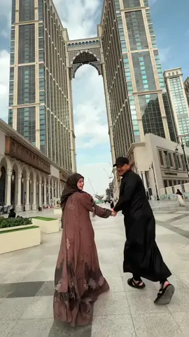 Terimakasih untuk setiap kata “iya dan “boleh” dari setiap inginku . Semoga itu menjadi magnet rezeki yg mengalir deras untukmu 🤎  #jabalomar #jabalomarmakkah  #makkah #mecca #umroh2025