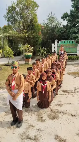 Parodi pacu jalur dalam rangka hari anak nasional, SPENSALUBISA!  #pacujalurkuantansingingi #soundviral #soundpacujalur 