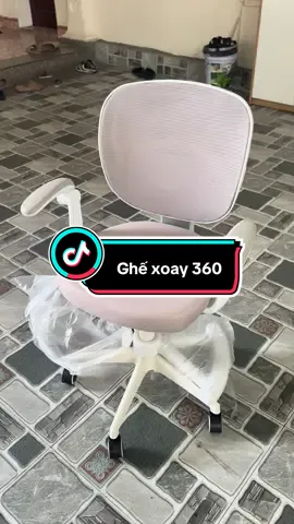 Ghế xoay cho bé titok trợ giá đầu 3 khách ơi? Ghế này người lớn hay bé đều ngồi được nha #ghe #ghexoay360 #ghexoay #ghehocsinhchonggu #ghexoaycongthaihoc #ghehocsinhcap1 #ghexoayvanphong #ghehocsinhchonggu #ghechonggu 