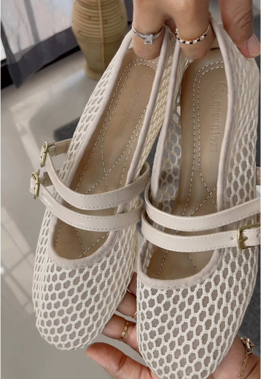Nyaman bgtttttttt  #flatshoesjaring #flatshoescantikk #greenlove 