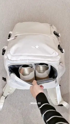 Liburan tanpa ribet bawa koper, aku punya solusinya😍 pakai tas ini aja!  #taskoper #liburan #tasransel #liburanseru #tasselempang #traveling #liburancheck 