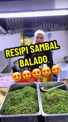 Harini min nak tunjukkan resipi masak sambal balado cara MK. 🥰 Siapa pernah try ikan bakar sambal balado petai. Haa ini lah dia resipi yang MK gunakan ❤️ Lepasni boleh lah cuba dekat rumah 🤭 Kepada yang nak teringin nak rasa ikan bakar sambal balado petai boleh lah singgah MK 🤗 Kami buka sehingga jam 5 petang 😘 📍Restoran Mak Kimbong, Seksyen 4 Bandar Baru Bangi, Selangor.  ⏰Waktu Operasi : 7 Pagi - 5 Petang  (Tutup pada setiap hari Isnin) #fyp #fyp~ #foryou #trending #trendingvideo                