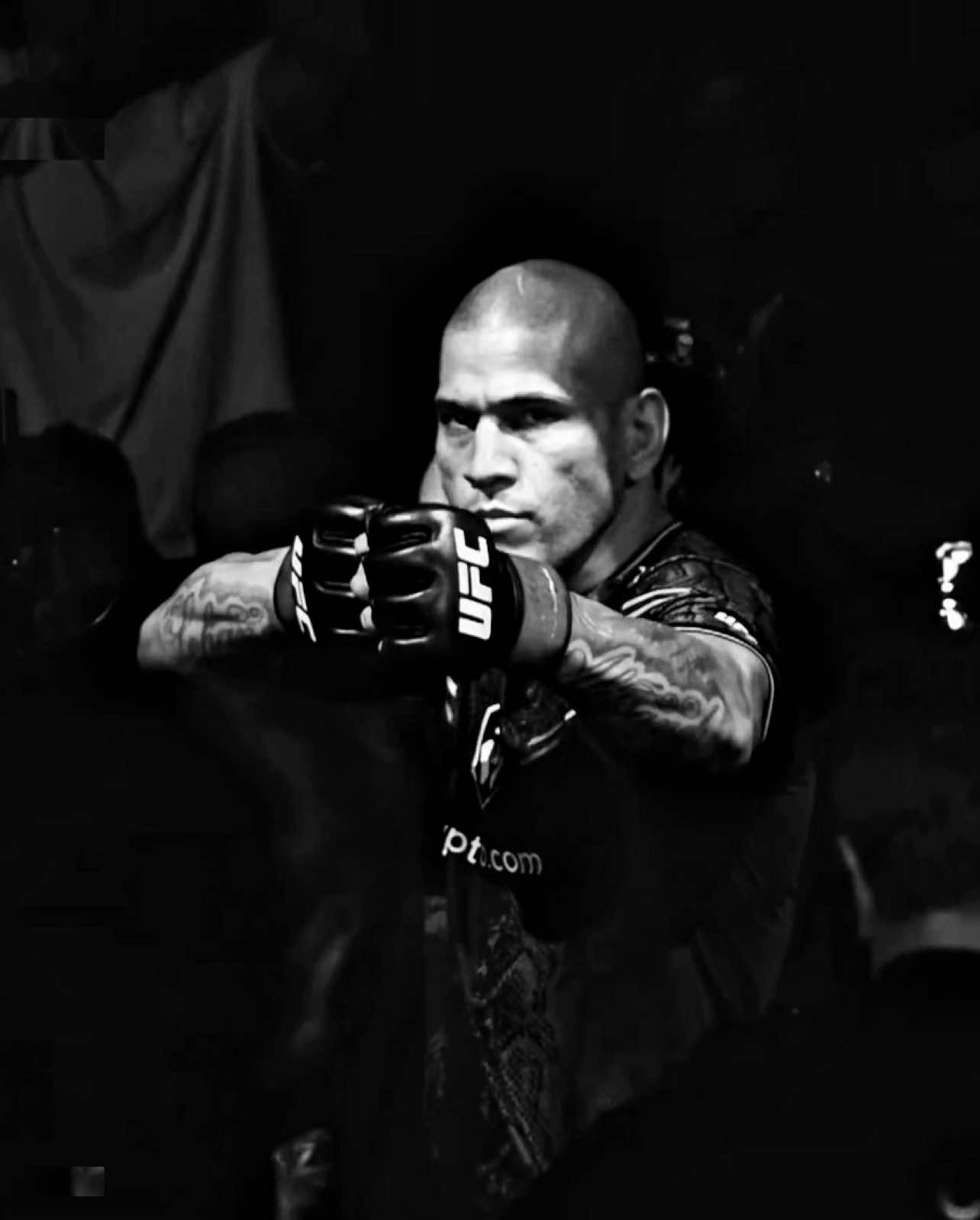 gonna be a different outcome this time 👊 #alexpereira #poatan #alex #magomedankalaev #fyp #viral #foryou #mma #ufcedit #UFC #brasil #edit #brasil #dagestan #ufcbrasil #ufc320 