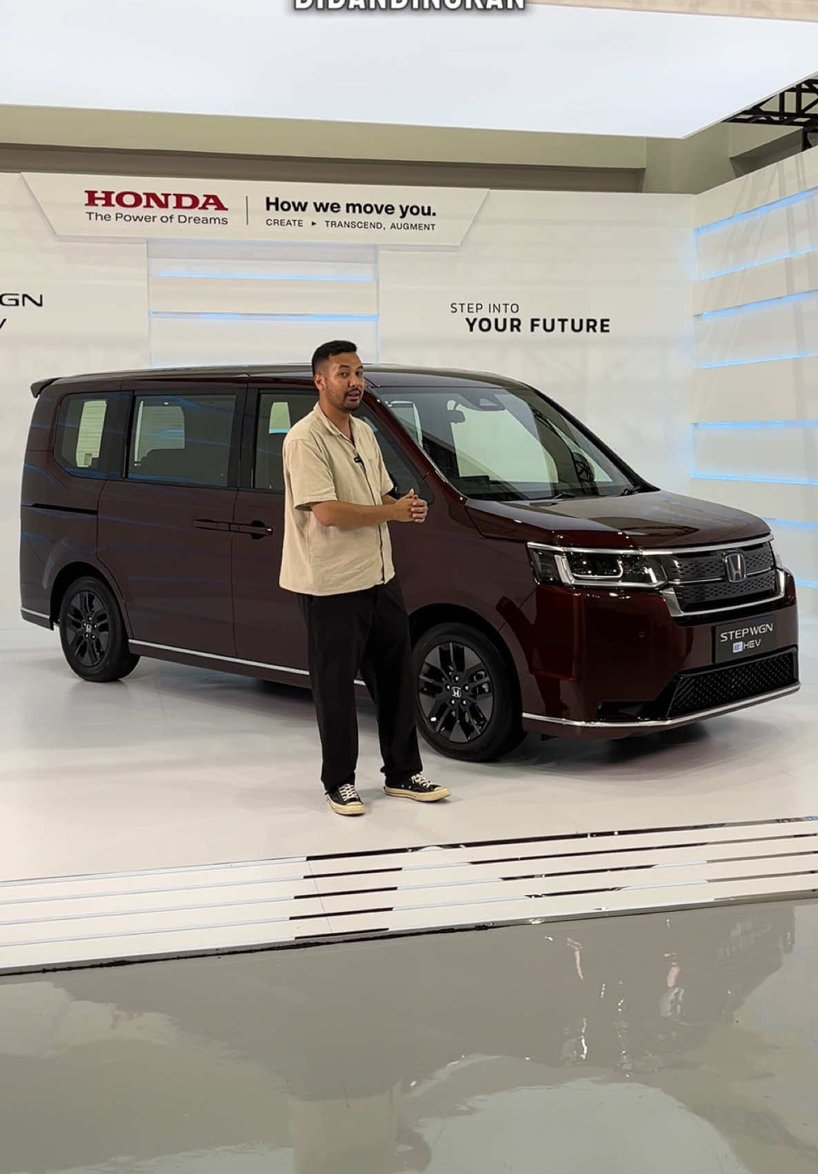 Honda StepWGN resmi hadir di GIIAS 2025 dengan harga mulai Rp 629 Juta OTR Jakarta. MPV elegan dengan fitur canggih ini siap bersaing di segmen MPV keluarga premium. Bagaimana menurut Anda?  #Otodriver #Honda #StepWGN #GIIAS2025