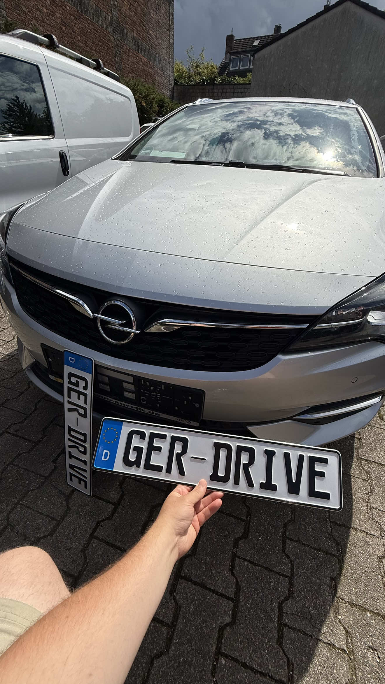 GermanyDrive - Автомобили из Германии 🇩🇪 в Беларусь 🇧🇾        🔑 Работаем под ключ  🚙 Доставка в РБ всего за 5 дней!  📄 Сопровождаем на всех этапах  🏠 Прямой партнер в Германии     🇩🇪 Осмотры автомобилей в Германии и Европе   Поиск, подбор, осмотр, диагностика, проверка, оформление и доставка! ——  📞 Как с нами связаться:  +375(29)164-99-99 🇧🇾 +49157-8574-3039 🇩🇪 www.GermanyDrive.by