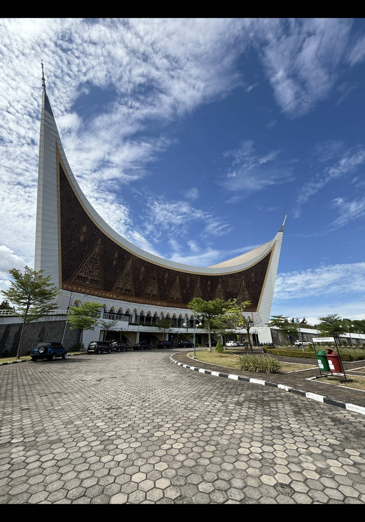 Healing the best for Moslem 🤍 #mesjid #healing #ibadah #mesjidraya #mesjidrayasumbar #mesjidrayapadang #keindahan #suasanatenang #sentuhanhati♥️ #hidayah #fyp #povviral #pov #viral #fyppppppppppppppppppppppp 