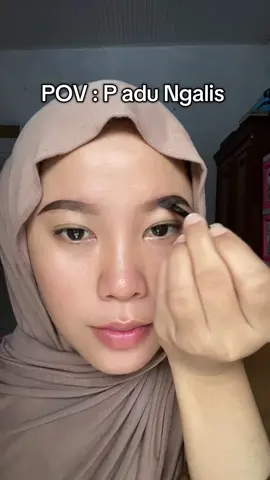 Udah di tahap Lihayy Ngalis cuma pake brow pomade 2 puluh ribuan iniii 🥰😘 #browpomade #focallurebeauty #rekomendasipensilalis #pensilalis #fyp 