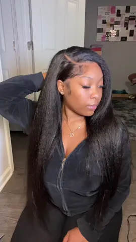 This kinky straight texture is giving natural blowout realness 😍 I installed the 13x6 frontal from @Idoli and babyyy… the lace melted, the density is full, and it looks just like my real hair but better 🔥 No shedding, no stress — just scalp every time🥰💕 #fyp #wigtok #kinkyhair #kinkystraightwig #hairtok #idoli 