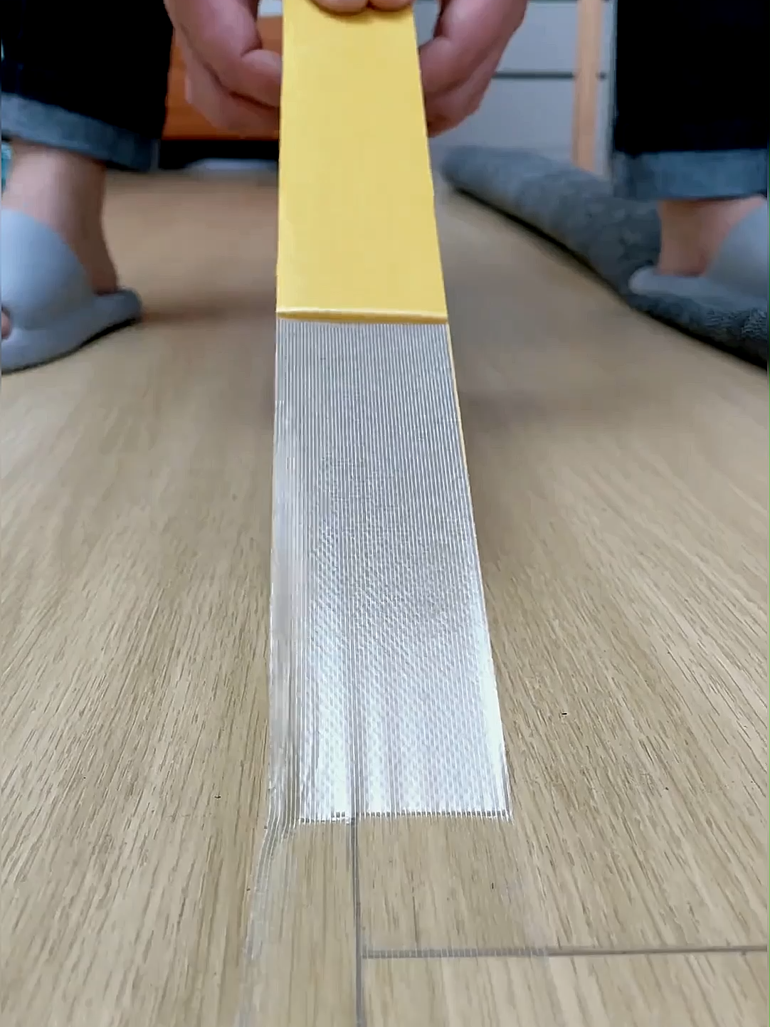 网格双面胶粘性强而且还撕掉无痕家家户户都可以用到#无痕双面胶_20250723070915_tk_rename_ijgno