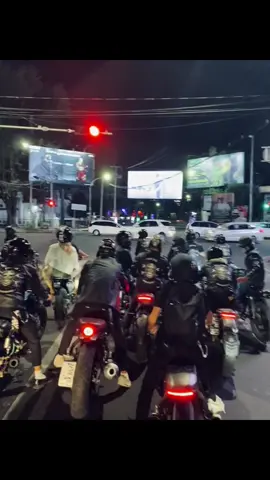 #freakbrothers #caferacer 