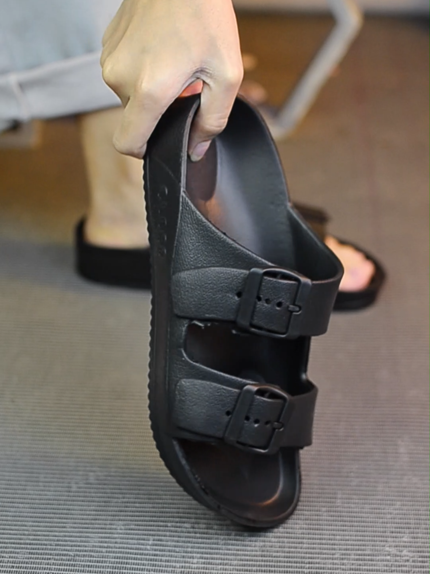 Sculpted to move. #ShopNow #UnisexShoes #BreathableVibes #SoftSoleComfort #TikTokTrending #fashiontrends #fyp #budolfinds #affordable #foryoupagе #slippers #foryou #viral #tiktokmademebuyit #musthave #trending #OOTD #slippers #beach