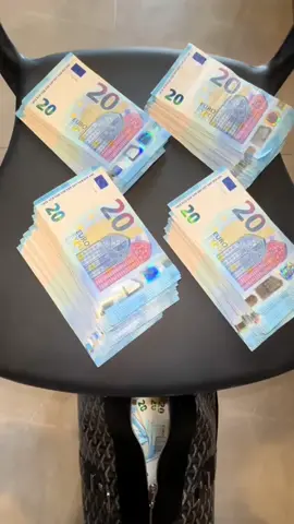 #money #euro #cash 