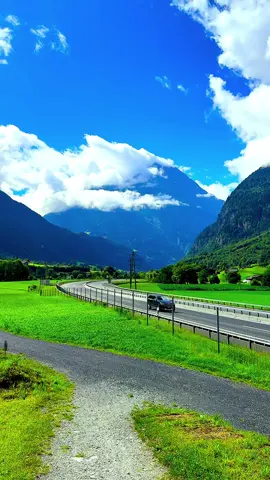 Switzerland Alps🇨🇭🏔️🏞️. #swisswilds #NatureLovers #nature #switzerland #schweiz #swiss #travel #isviçre #Hiking #Wandern #berg #kantonuri #naturelove #natureshorts #foryoupage❤️❤️ #foryou #fyp #viralvideos #viral #shortsvideo #reels #reel #explore #explorepage✨ #shorts #tiktoknature #tiktokshorts #suisse 