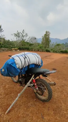 guyur aja. #ojekkopilampung  #kopilampung  #ojekkopi  #fizr_2stroke  #tanggamus  #lampung  #petanikopi 