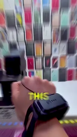 This is how a genius guy outsmarted the claw machine! #howto #how #clawmachine #jackpot #outsmarted #outsmarting #arcadegames #arcade