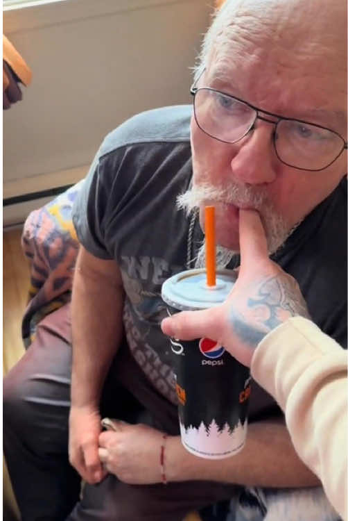 Playing a prank on dad🤣🤣#foryou #funnyvideos #fpy #funnytiktok #funny #dadprank #usa🇺🇸 