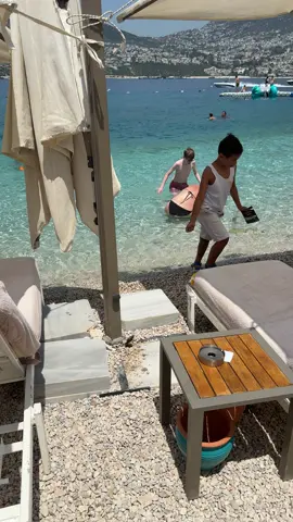 We are struggling to get Jacks dummy off him.  Jack feels comfortable, and this means that he’s holding onto his dummy which he knows is only for night time to help him sleep. Let’s see if we can get it without him causing a major fuss… watch this space. 😳#AutismAwareness #AutismParenting #LifeWithJack #AutismDad #nonverbalautism 