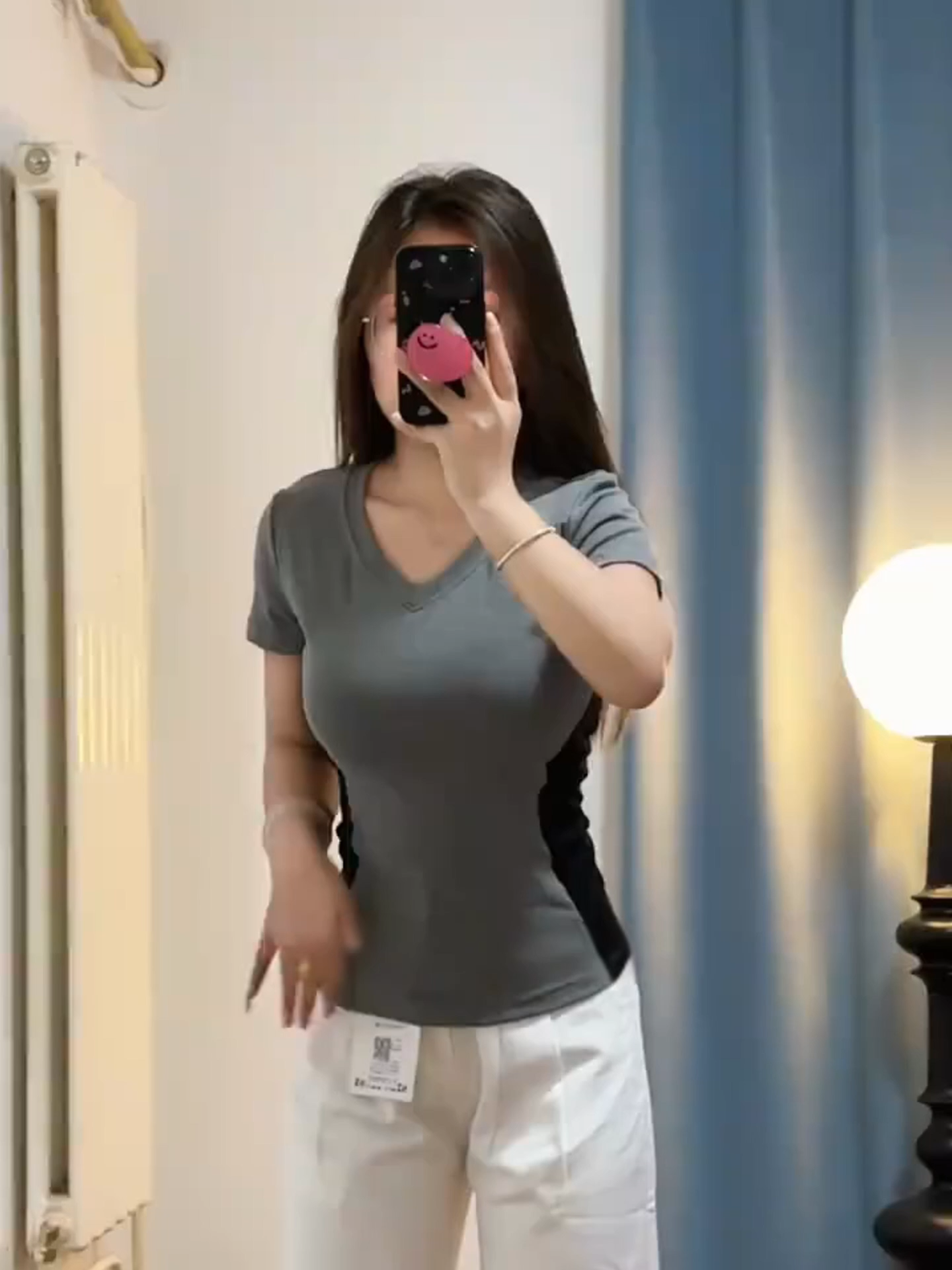 #Contrast color V-neck short-sleeved T-shirt para sa mga kababaihan bagong elastic tight bottoming top