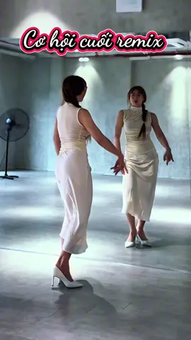 Đã big size còn thích mặc đồ sáng màu, ko những sáng màu lại còn phải phi bóng iiiii ☺️  Cơ hội cuối remix DC : @𝔸𝕟𝕙 ℙ𝕙𝕚 🙊 🥰#huongdannhay #họcnhaytaihanoi #họcnhayonline #sexydance #bardance #hocnhaycoban #feelbar 