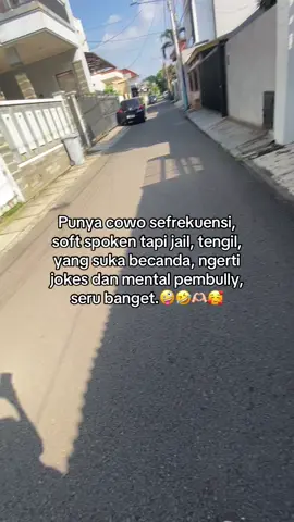 Ada aja gebrakan nya 😩🤣#randomvideo #lewatberandatiktokfyp #fyp #foryoupage 