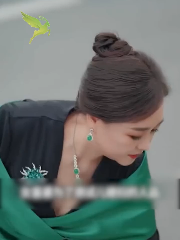 แม่สามีรวยทดสอบลูกสะใภ้ด้วยการแกล้งจนโดยทาโคลนบนใบหน้า