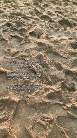 Giữa thế giới không ngừng vỡ vụn, mong em vẫn mạnh mẽ để không đánh mất chính mình. Rồi đến một ngày, em sẽ tìm thấy nơi mình thuộc về, không cần cố gắng để vừa vặn với ai đó, em chỉ cần là chính em. Và ở đó sẽ có một người, không hứa, không hẹn, nhưng vẫn sẵn lòng ở cạnh, không rời đi.#viral #xh #fyp #storytime 