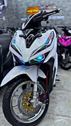 🔥 Lâu lâu lên lại cho ae mẫu vairo 150 trắng kiểng bi cầu cho ae nha  ➖ Hỗ trợ trả góp 0đ ➖Hỗ trợ nhận cọc giữ xe chờ lương ➖ Hỗ trợ ship xe toàn quốc ➖Hỗ trợ nợ xấu góp cửa hàng  ➖Hỗ trợ góp 15 16 17t ( Vẫn góp đc ) ☎️0️⃣3️⃣8️⃣8️⃣9️⃣3️⃣7️⃣9️⃣4️⃣9️⃣(Nhân)#39Store #xuhuong2025#chxm_39_hoangnhan #Vario39Strore