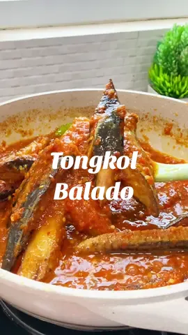 Tongkol Balado ✨ Resep simple, bikinnya gampang, rasanya enak banget cocok pake nasi hangat. Auto nambah terus 🥰 Lets try & happy cooking 🥰🫶 #resep #resepsimple #reseptiktok #resepmakanan #masakanrumahan 