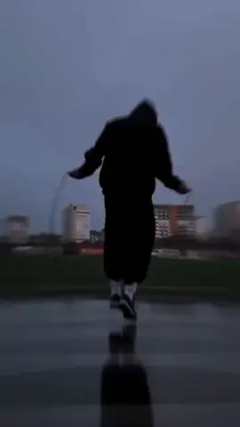 Motivation doesn't last forever, it just gives you a temporary boost but it fades quickly, while discipline is the key that opens the door to success.🧠 #discipline #motivation #boxing #gogginsmentality #Running 