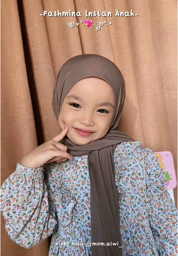 Membalas @reviewbyandini Rekomendasi pashmina instan anak jersey premium✨ #pashminaanak #pashminainstananak #jilbabanak #hijabanak 