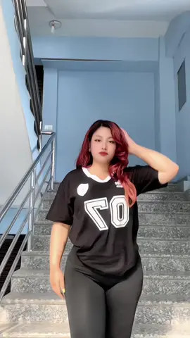 Ooopps my hair🥴🐼#fyppppppppppppppppppppppp #gymrat #foryou #viral #support #dance #tiktokviral #trend 