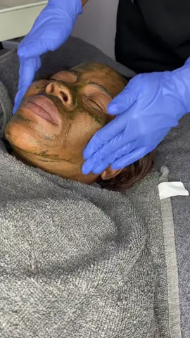 Part 1: Algae Peel (101 Du Toit street, Pretoria, 0002) #lightbeautysalon #algaepeel #facials #beauty 